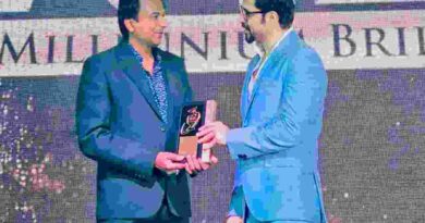 देहरादून के मोहित गोयल को मिला बेस्ट फैशन फोटोग्राफर अवॉर्ड,इमरान हाशमी के हाथों मिला सम्मान