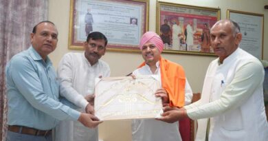 राज्य स्तरीय गन्ना सलाहकार समिति के उपाध्यक्ष श्यामवीर सैनी ने टेका श्री दरबार साहिब में मत्था