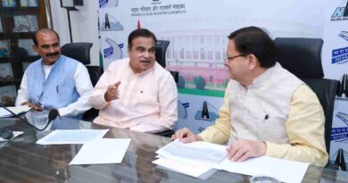 नितिन गडकरी से सीएम धामी ने की मुलाकात,कई सड़क मार्गों को लेकर हुई बात