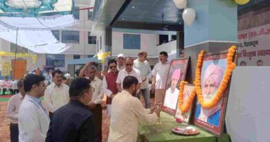 श्री महंत इन्दिरेश अस्प्ताल के डाॅक्टर मरीजों की सेहत का हाल जानने चोपर से पहुंचे कर्णप्रयाग, श्री महंत इन्दिरेश अस्पताल के निःशुल्क स्वास्थ्य शिविर का 1585 मरीजों ने उठाया लाभ