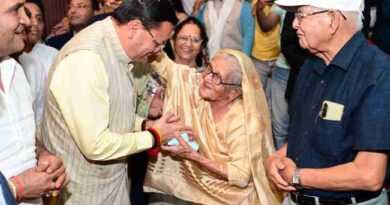 मुख्यमंत्री ने हल्द्वानी में वरिष्ठ नागरिक सम्मान एवं खेल समारोह में किया प्रतिभाग,बुजुर्गों को बताया समाज और राष्ट्र की अमूल्य धरोहर