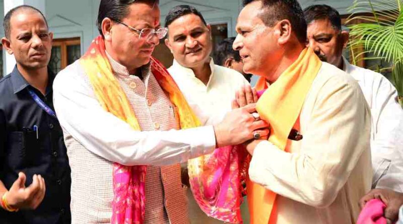 हल्द्वानी पहुंचे CM धामी,आम जनता की सुनी समस्याएं