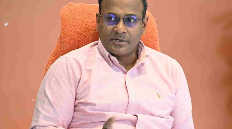 मुख्य निर्वाचन अधिकारी ने की SIR अभियान की समीक्षा, तीन दिन में 19 लाख से अधिक फार्म वितरित