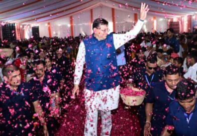 CM धामी ने ऐतिहासिक उपलब्धि की हासिल,एनडी तिवारी को पीछे छोड़ सबसे ज्यादा दिनों तक CM बनने का रिकॉर्ड किया दर्ज