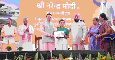 PM नरेंद्र मोदी ने पुनर्विकसित हर्रावाला रेलवे स्टेशन राष्ट्र को किया समर्पित,CM धामी ने कहा— विकसित भारत के संकल्प को नई गति देंगे आधुनिक रेलवे स्टेशन