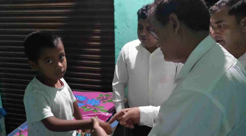 मुख्यमंत्री धामी की संवेदनशील पहल: लोहियाहेड के टिक्की विक्रेता के दिव्यांग बेटे के इलाज का पूरा खर्च उठाएगी सरकार