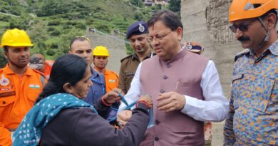 जब दुपट्टे का टुकड़ा बन गया रक्षासूत्र,अहमदाबाद की बहन ने सीएम धामी को भेजी राखी और भावुक पत्र