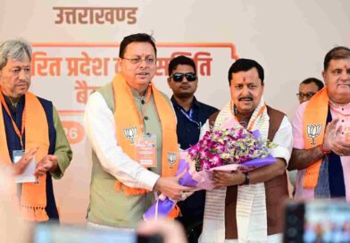 2027 की जंग का शंखनाद: नितिन नबीन ने कांग्रेस पर साधा निशाना,धामी सरकार की थपथपाई पीठ