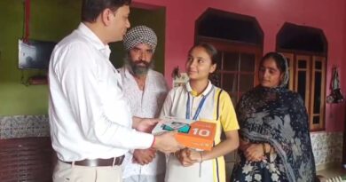 लवप्रीत की संवेदनशील सोच लाई रंग,सीएम धामी के निर्देश पर घर पहुंचा टैबलेट