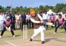 क्रिकेट के मैदान में CM धामी ने लगाए शानदार शॉर्ट्स,युवाओं को दिया खास सन्देश